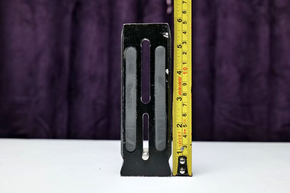 Galleta / Placa QR LOW PROFILE Tipo Manfrotto 501PL de 15cm de largo. (M5).