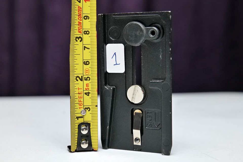 Galleta / Placa QR Tipo Manfrotto 501PL, 500AH, 701, 577. 9cm de largo. (M5 #1).