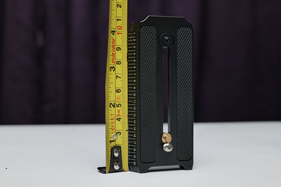 Galleta / Placa QR Tipo Manfrotto 501PL, 500AH, 701, 577. 11cm de largo. (M5)