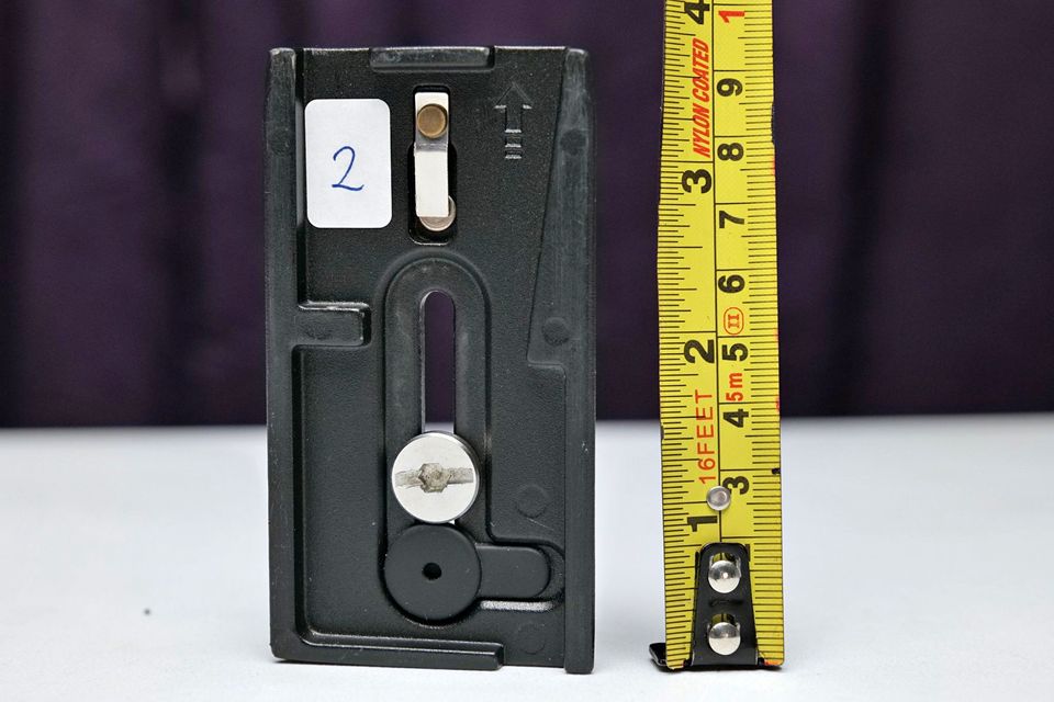 Galleta / Placa QR Tipo Manfrotto 501PL, 500AH, 701, 577. 9.4cm de largo. (M5 #2)