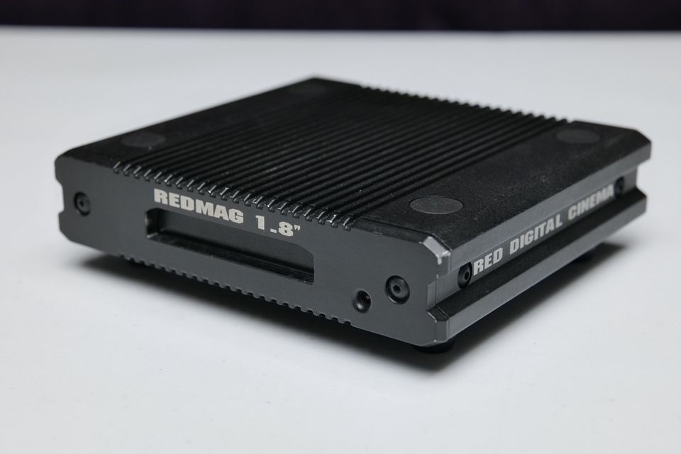 RED DSMC REDMAG Reader 1.8". Lector de memorias RED. (M4).