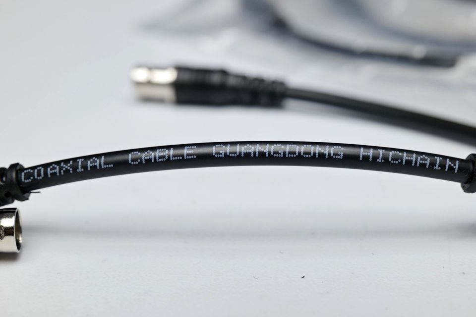 Cable adaptador Micro-Coaxial MCX a BNC. (M4).