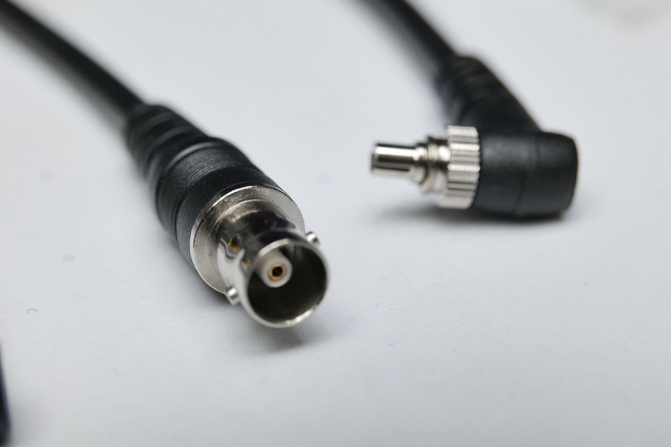 Cable adaptador Micro-Coaxial MCX a BNC. (M4).