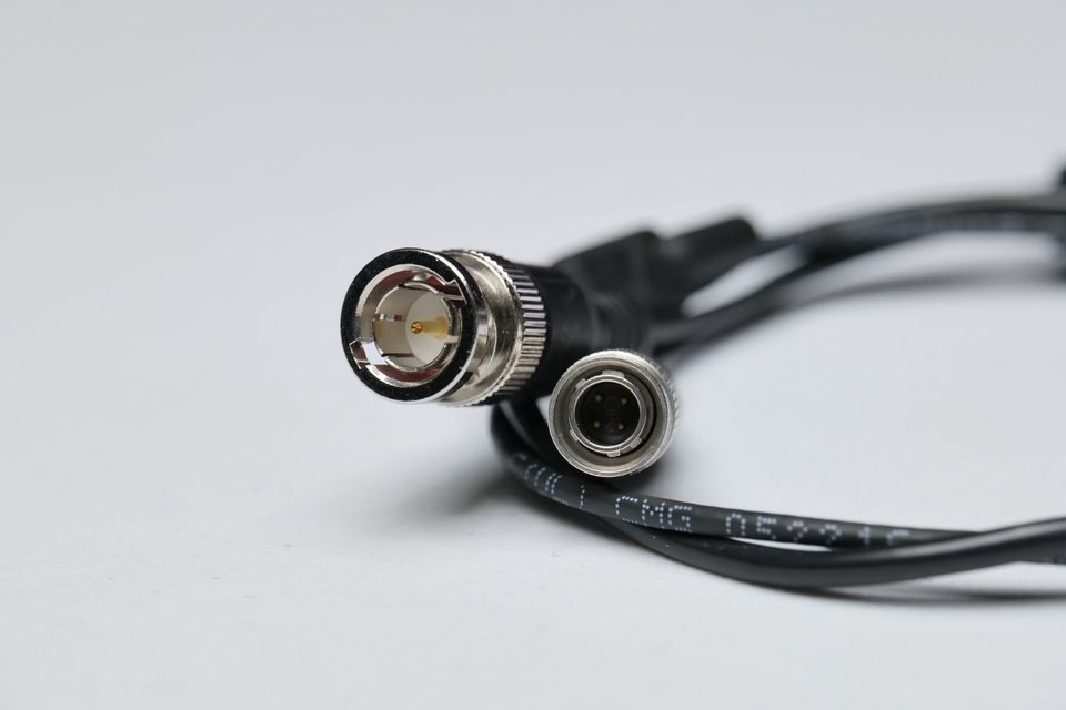 Cable doble SDi (BNC) a SDi (BNC) + Hirose 4pin macho para Grabadoras de campo Sound Devices. (M4).