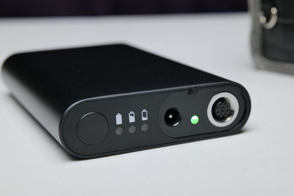 Battery Pack Bolt Cyclone PocketMax PP-1000 + Cargador AC original Bolt nuevo. (M4).