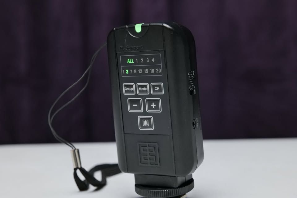 Transmisor inalámbrico de Flash Elincrome EL-Skyport Plus ELSP-T. (M6).