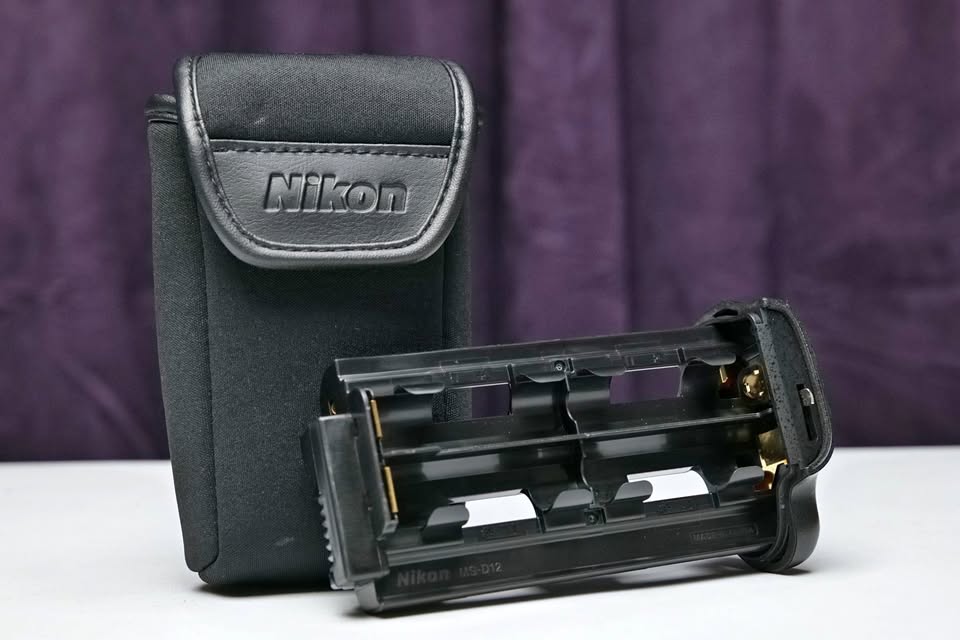 Nikon MS-D12EN Battery Holder Tray for EN-EL15 MB-D12 MB-D17 MB-D18. (M6).