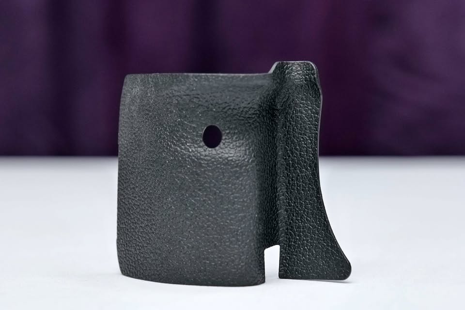 Covertor Original para Grip de cámara Canon EOS 7D. (M4).