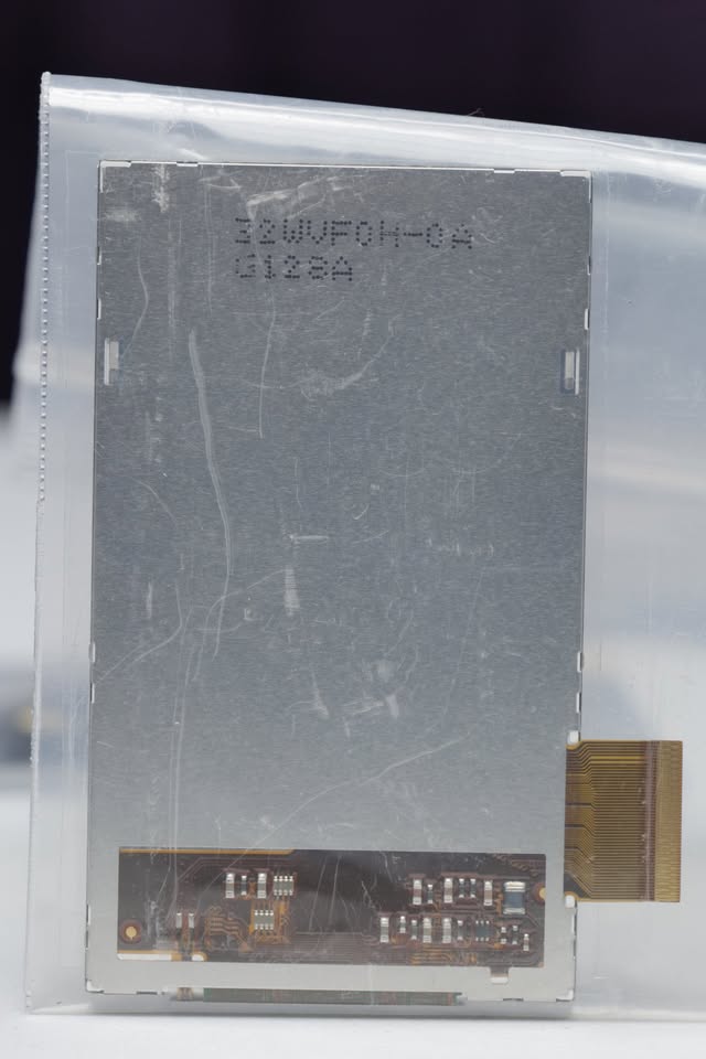 Reemplazo del panel LCD 32WVF0H SII (M4).