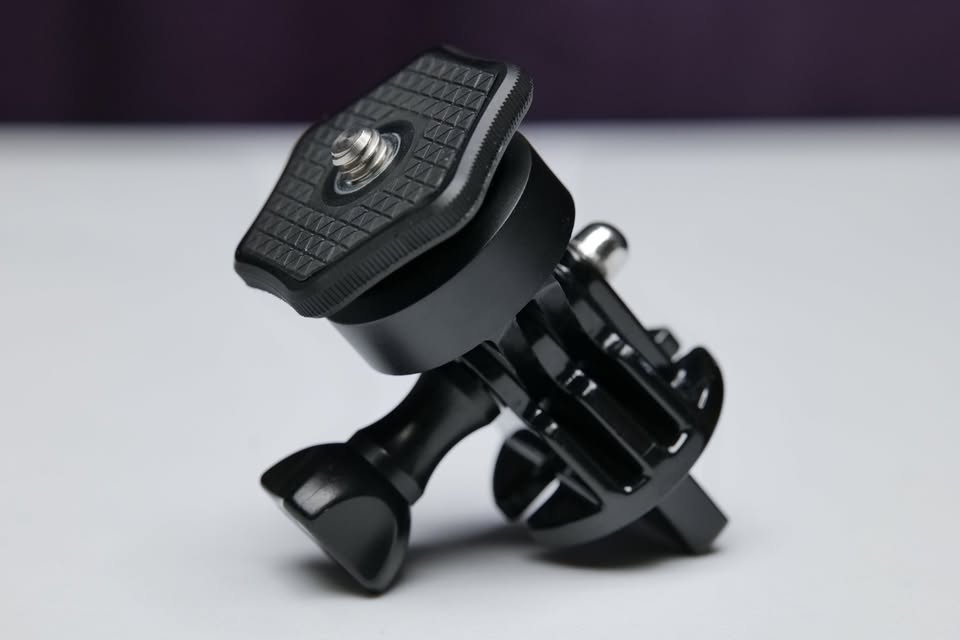 Adaptador de montura GoPro a Rosca 1/4 360Fly. (M4).
