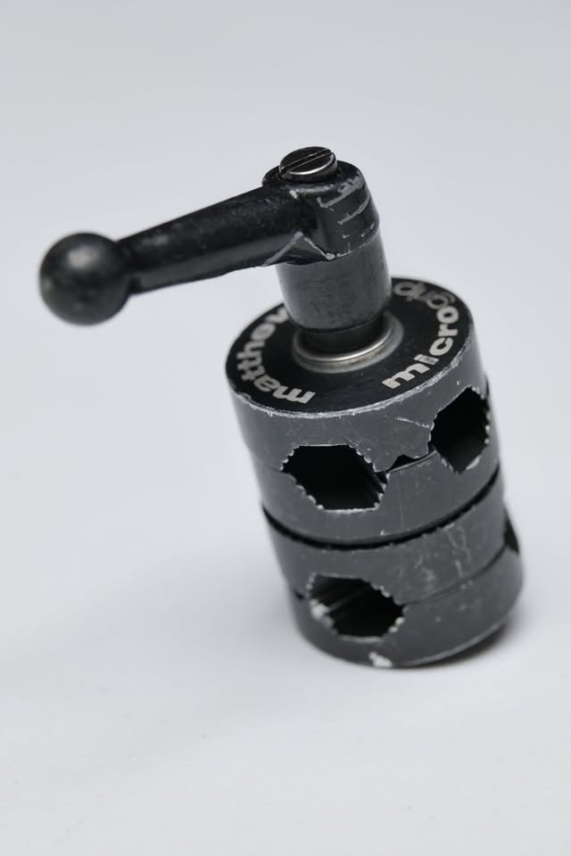 Rótula 360 Matthews Microgrip Clamp para atriles. (M4).