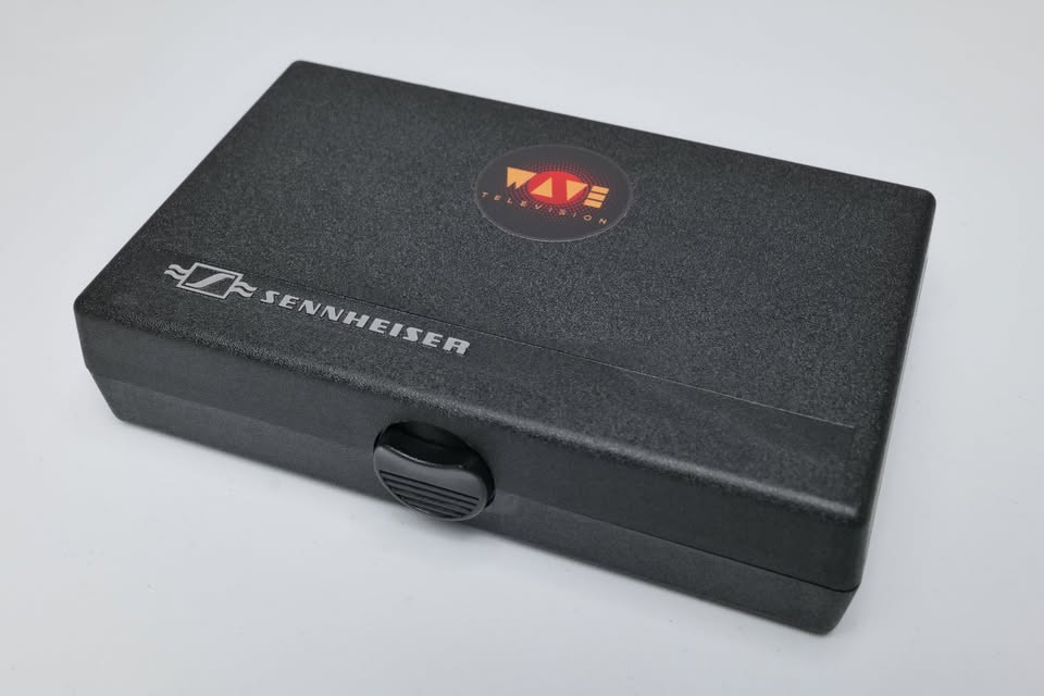 Estuche original para micrófonos Sennheiser + Foam original.