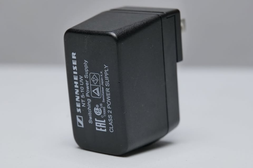 Adaptador de corriente Sennheiser NT 5-10 UW Clase 2, 5v. (M9).