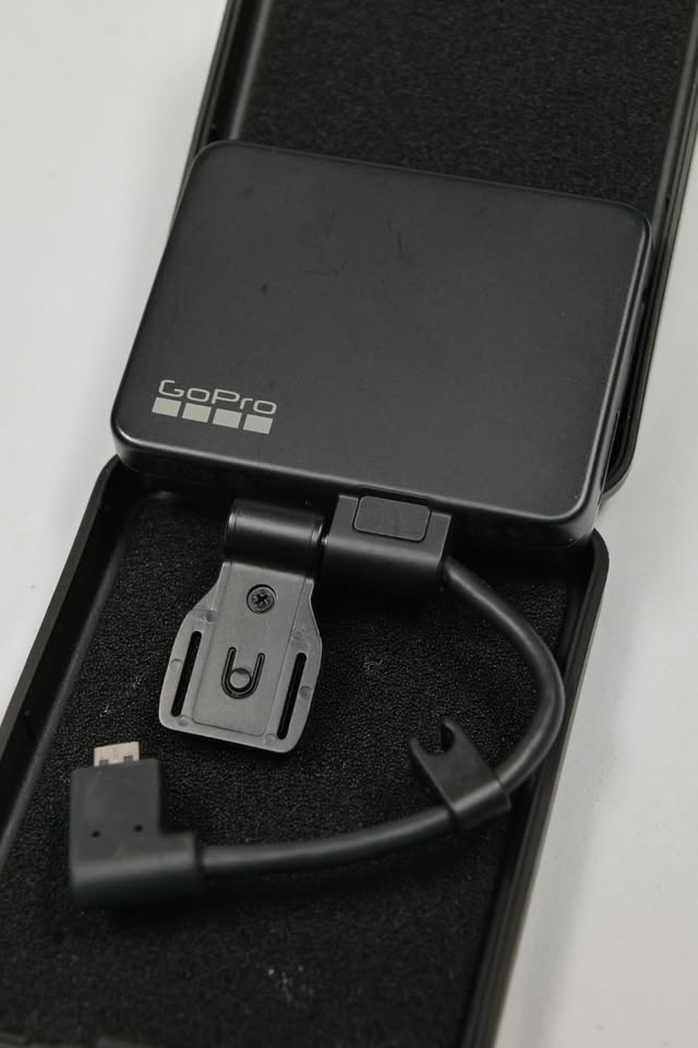 GoPro Media Mod 1080p Display + Case. En caja.