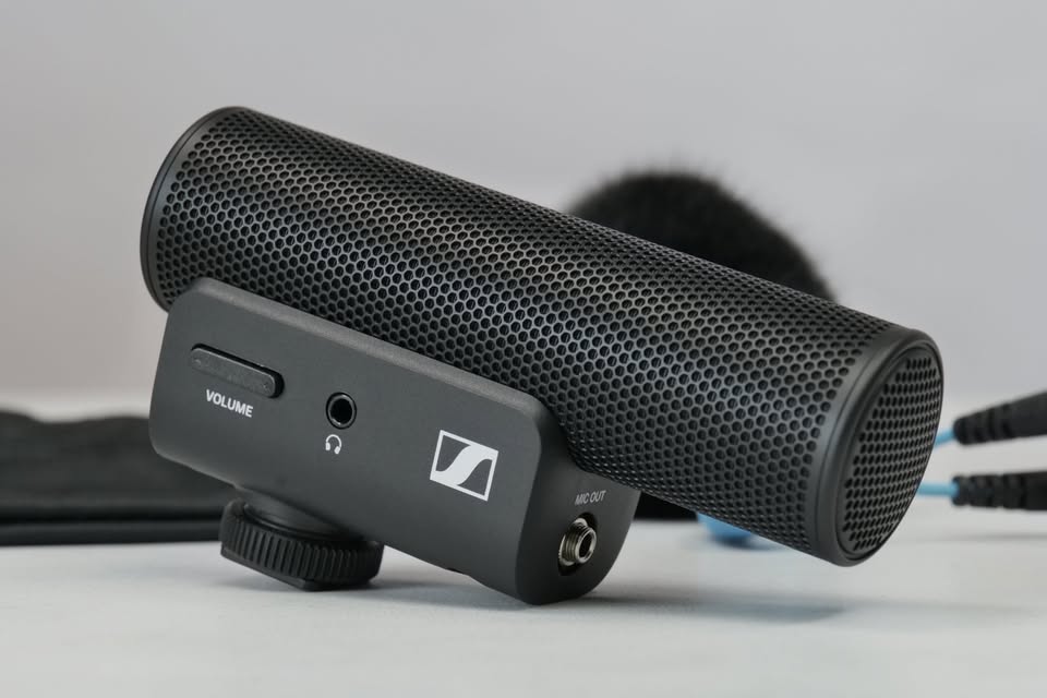 Micrófono Shotgun SENNHEISER MKE400 MKII.