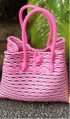Bali Jali Bags โ Handwoven & Stylish