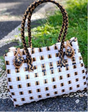 Bali Jali Bags โ Handwoven & Stylish