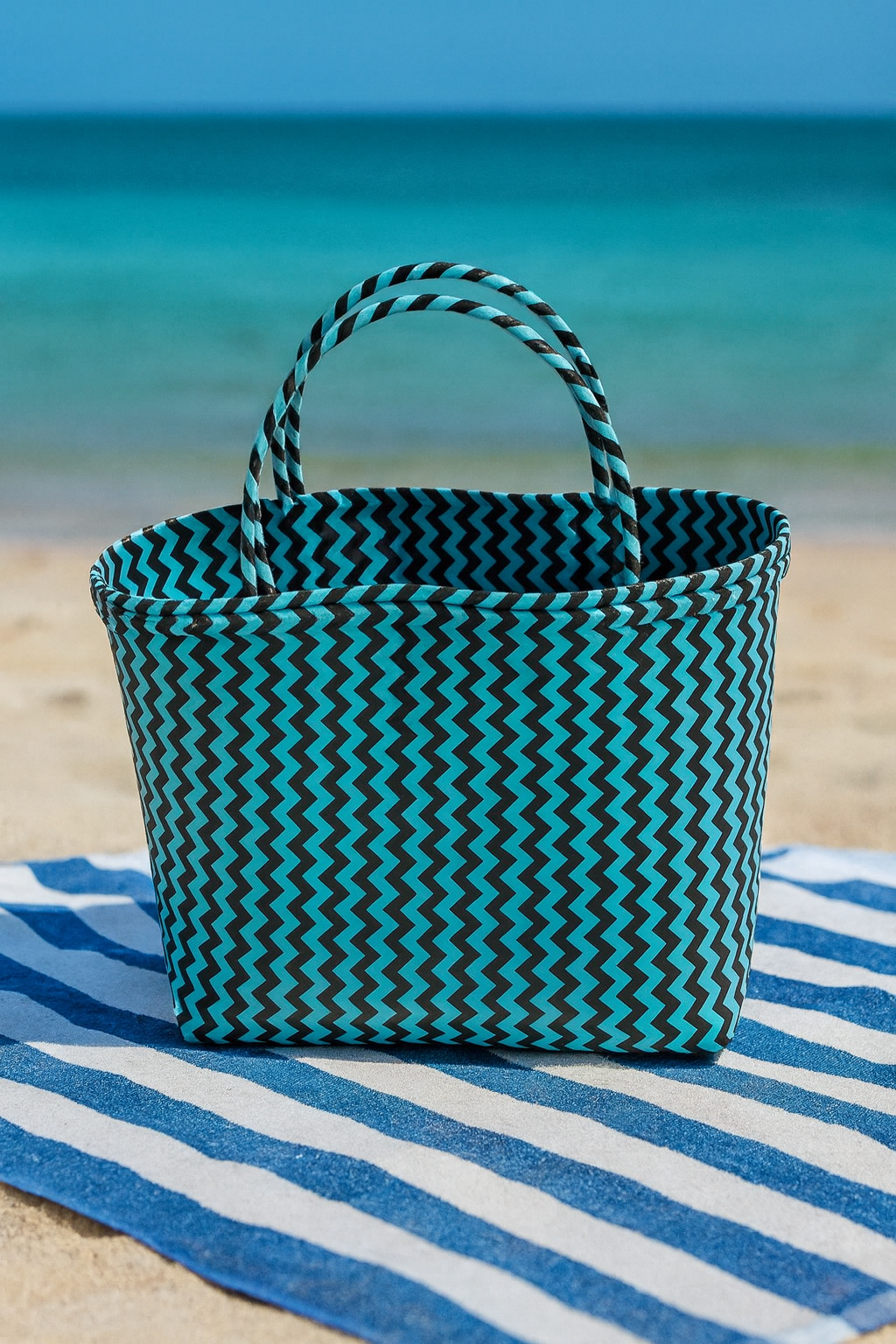 Jali Beach Bags – Handmade from Recycled Plastic
