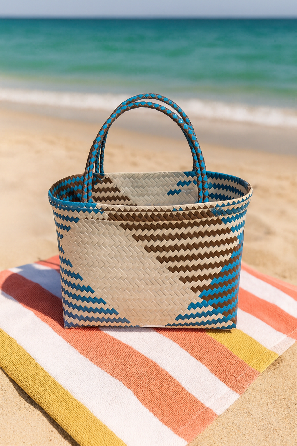 Jali Beach Bags – Handmade from Recycled Plastic