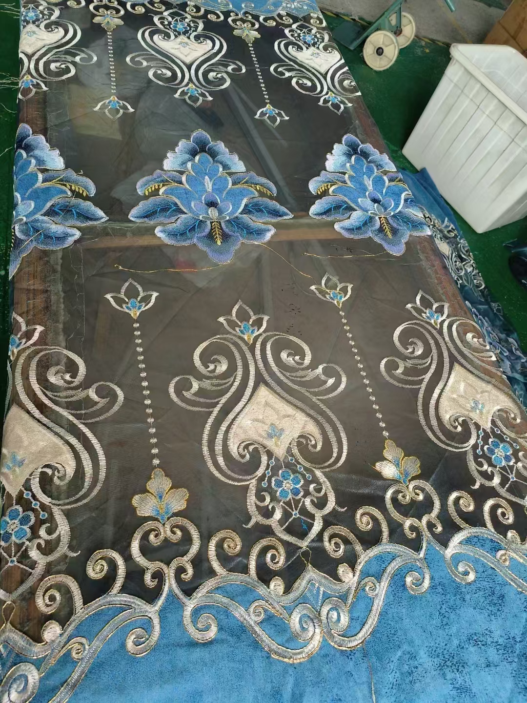 【HD-3】Luxury High-end European Peacock Blue Floral Pattern Patchwork Embroidered Curtain Fabrics,Soundproof  Customizable Living Room Bedroom Curtains
