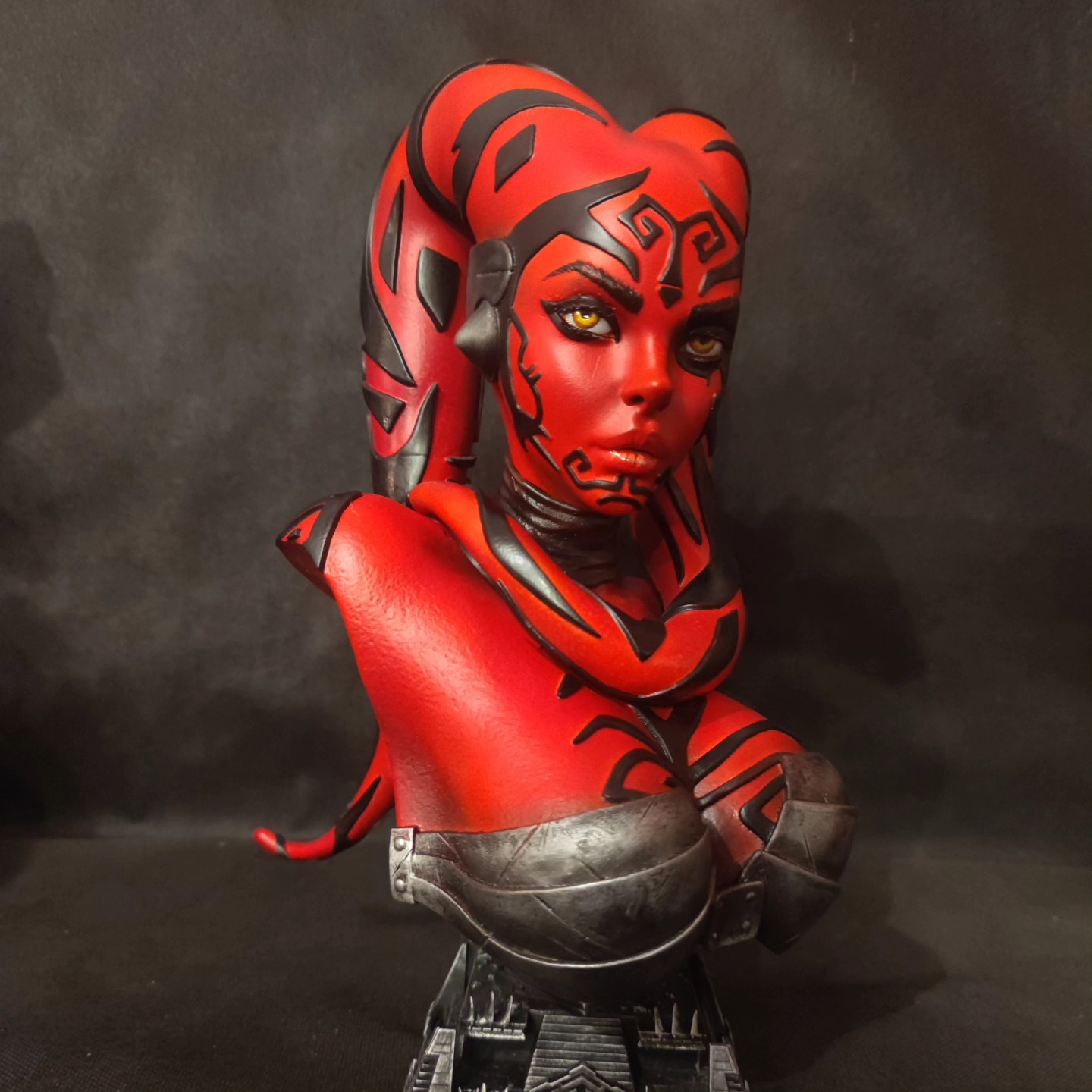 Buste Dark Talon 1/2