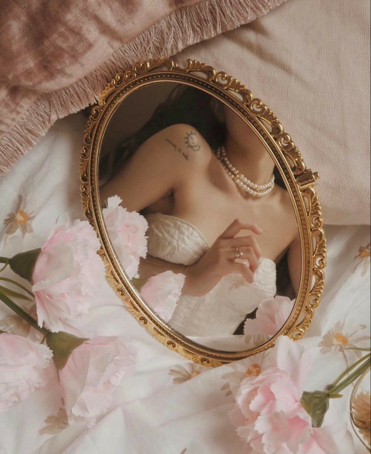 1:1 Feminine Energy & Self Development Coaching 