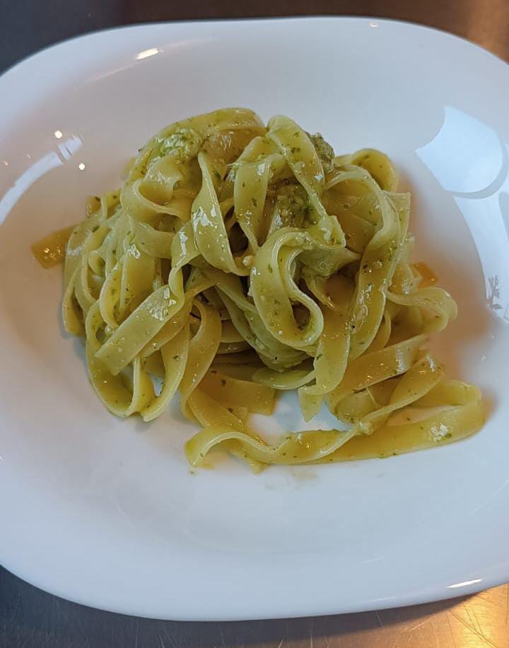 Pasta al pesto