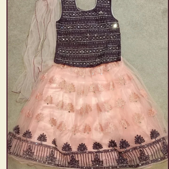 Girls lengha choli for special occasions 28 (7-8ys), 30 (8-9ys) and 32 (9-10ys)