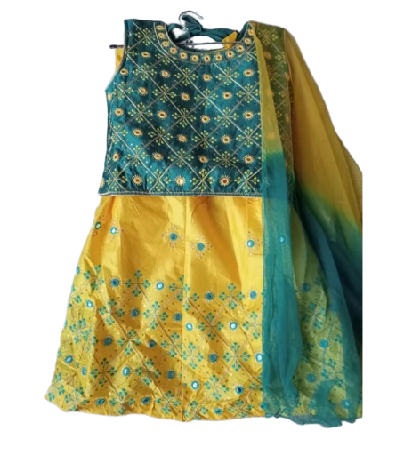 Traditional Lehenga Choli Set, size 26 (5-6 years), 30 (8-9 years), 34 (11-12 years)
