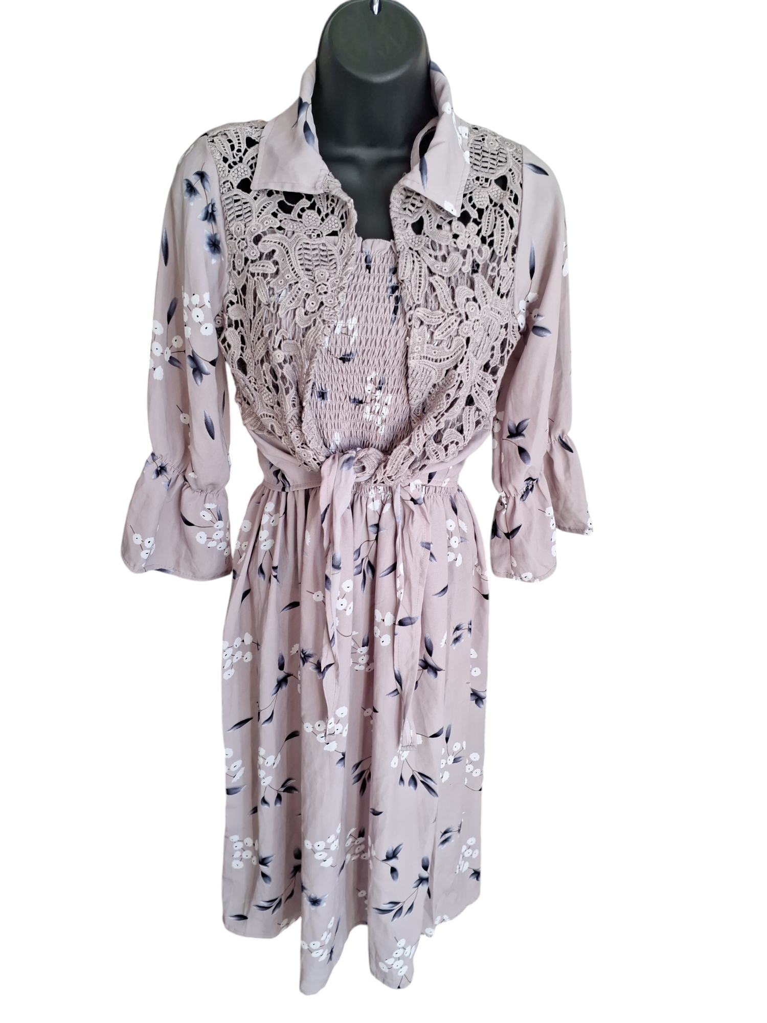 Floral Dress, NZ Size 6 (34) or 8 (36) can buy
