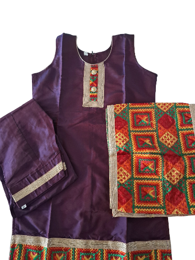 Beautiful Fulkari Salwar suit, Size 32 (9 & 10 years), 34 (11 & 12 years)