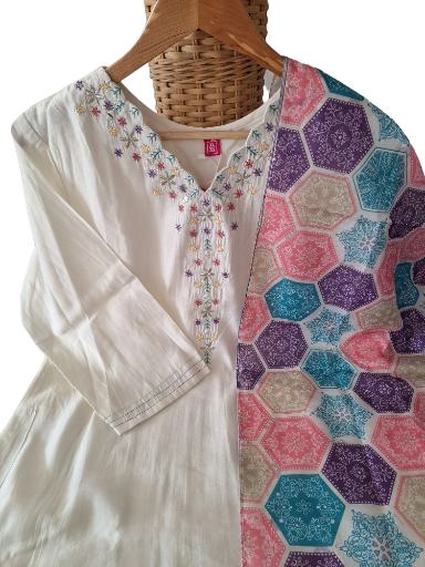 Colorful Hexagon-Patterned Dupatta with Palazzo pant suit, sizes 40, 42, 44, & 46