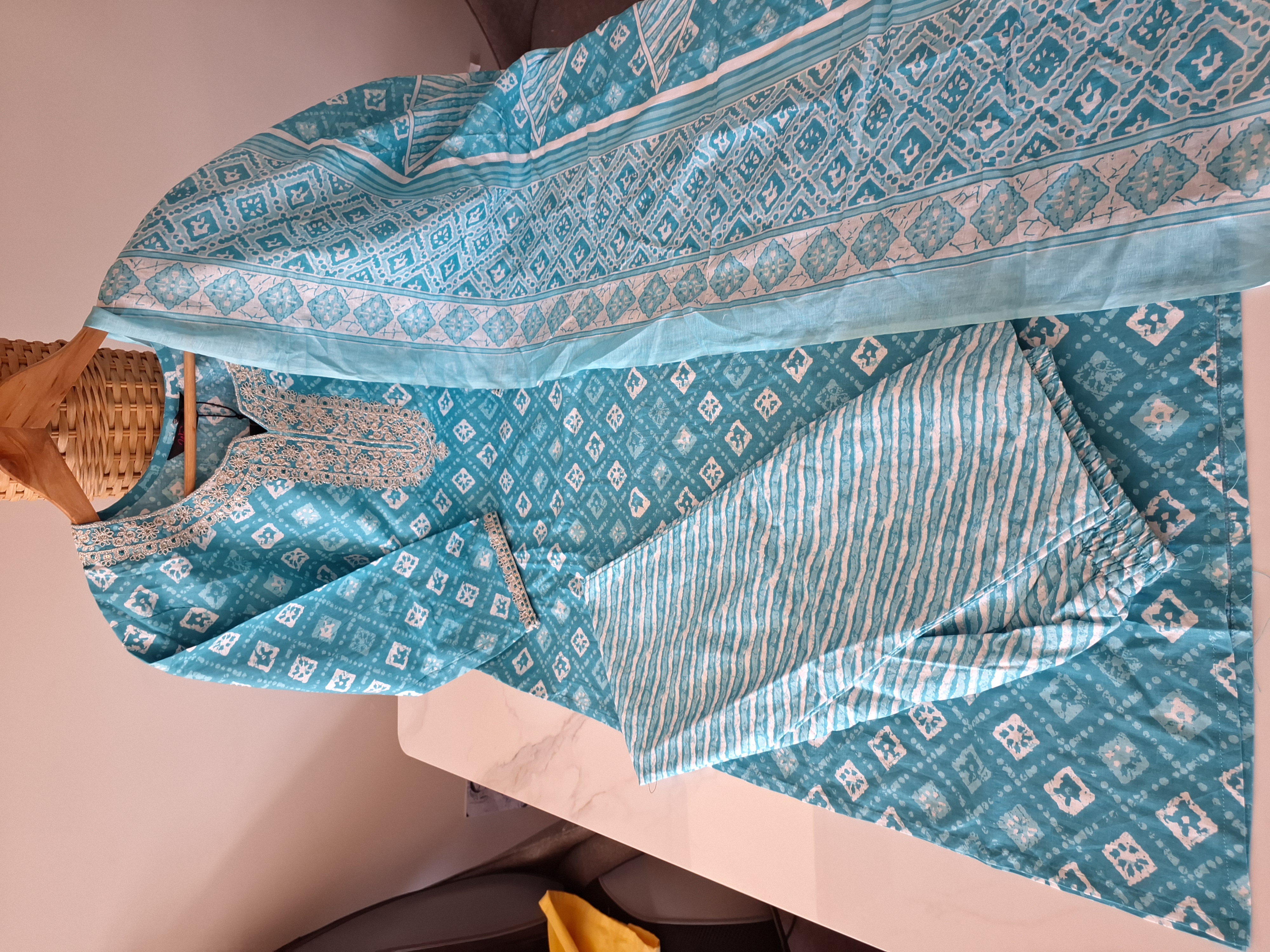 Pure Cotton Suit, Size 40 (size 38 can also buy)