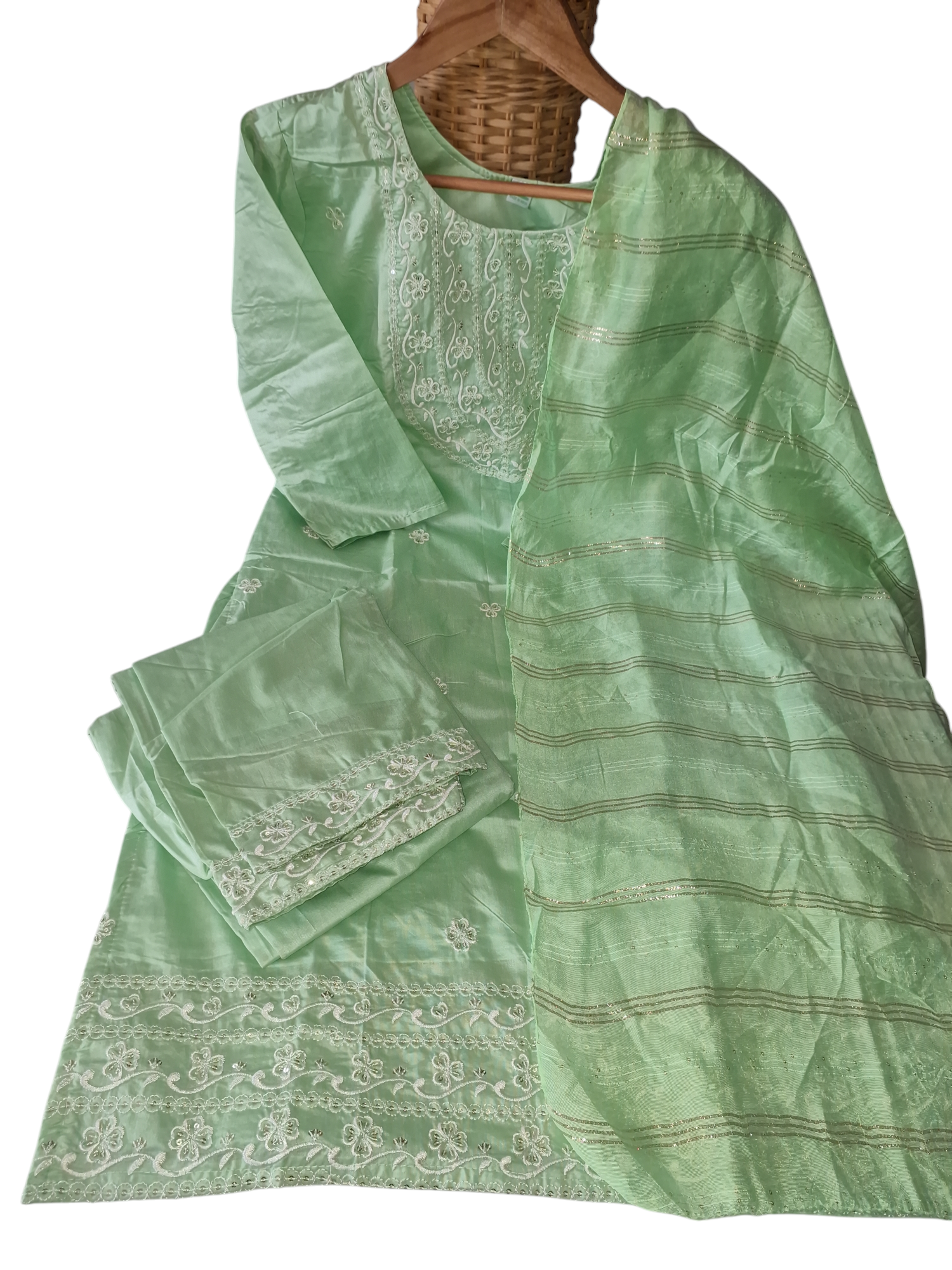 Elegant Embroidered Palazzo pant Suit, size 40/42