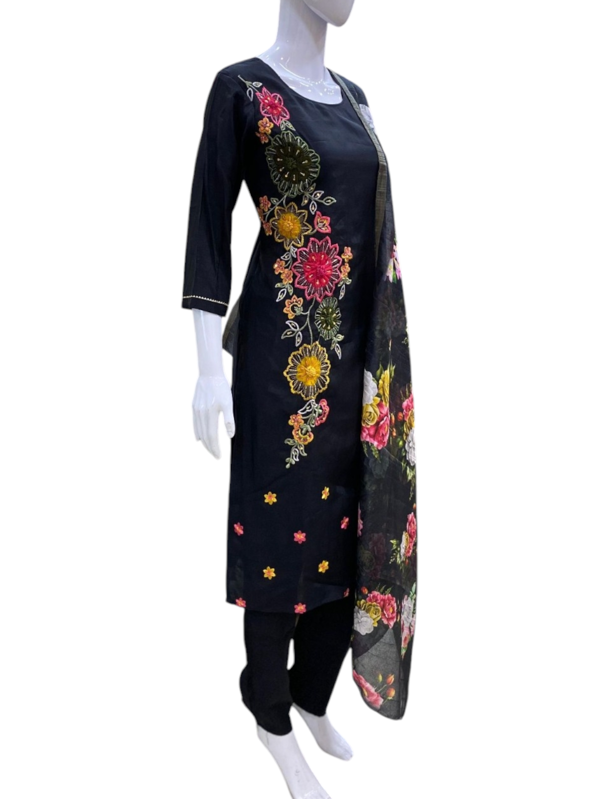 Beautiful embroidered black Palazzo suit, sizes  40, 42 and 42-43