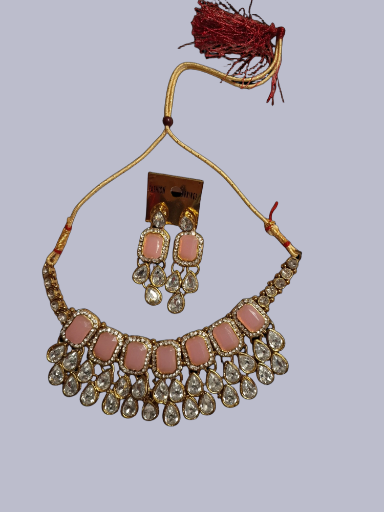 Elegant light Pink Necklace Set