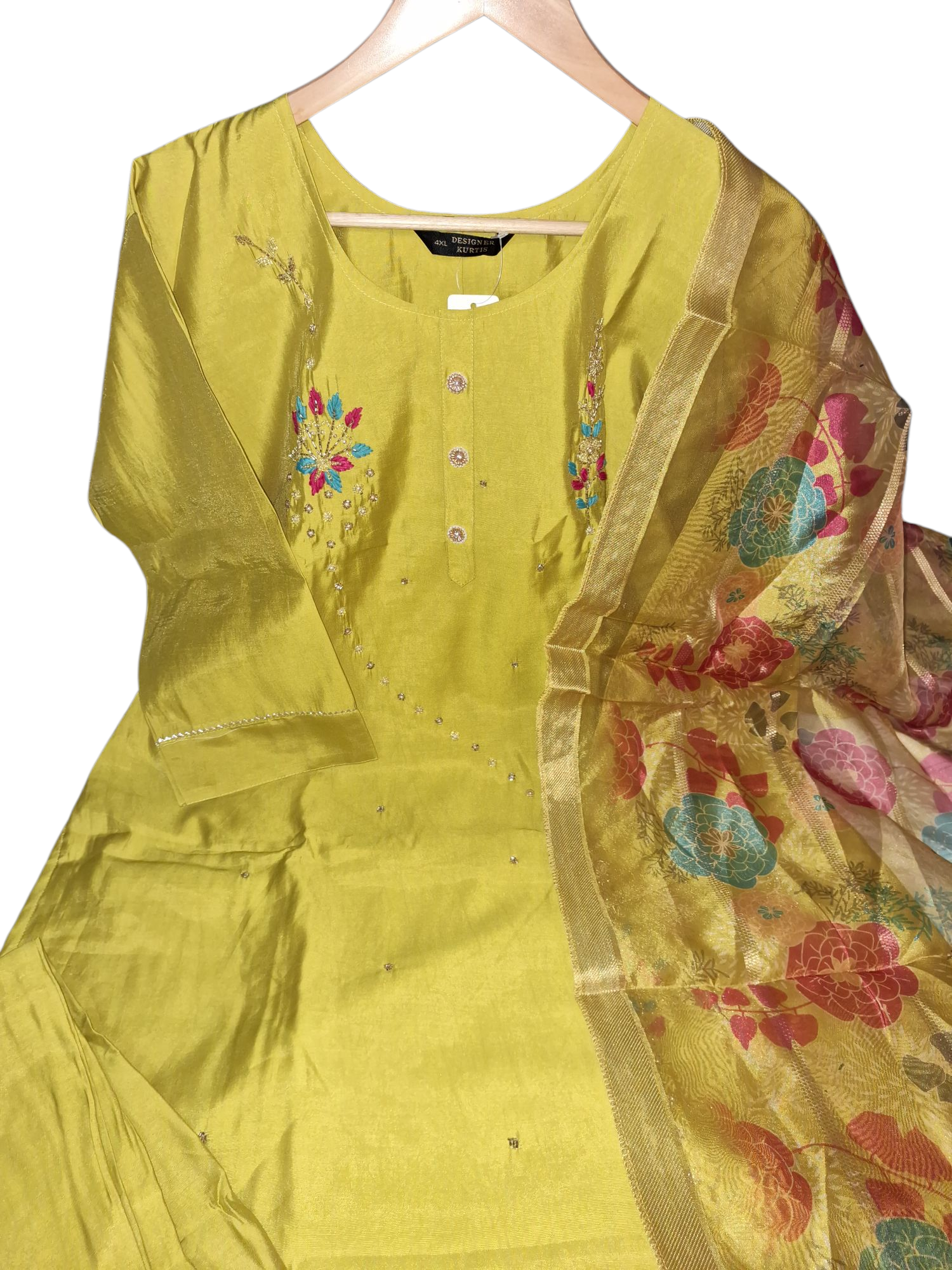 Elegant hand Embroidered Suit, size 46, 48 and 50