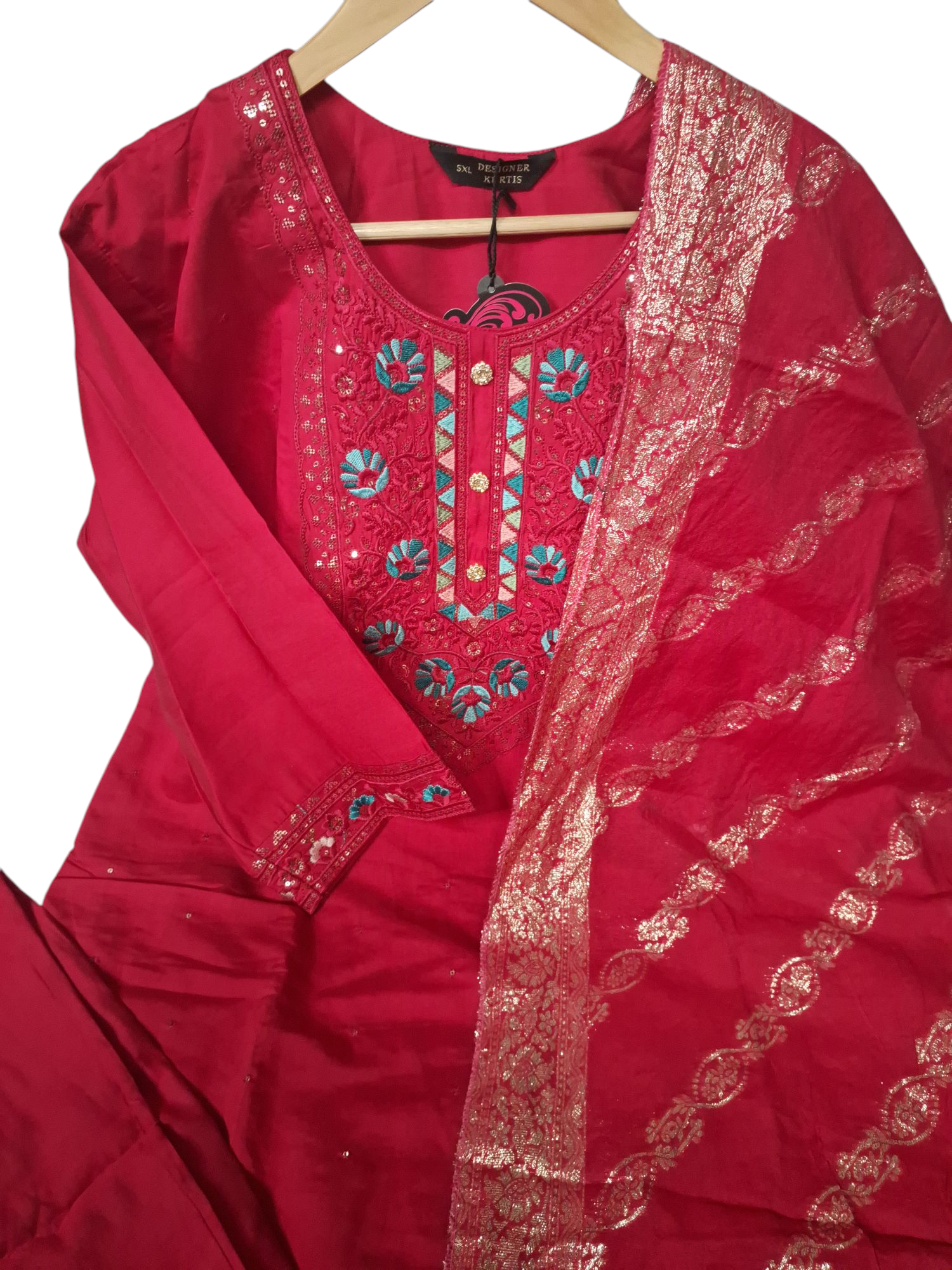 Elegant hand Embroidered Suit, size 46, 48 and 50