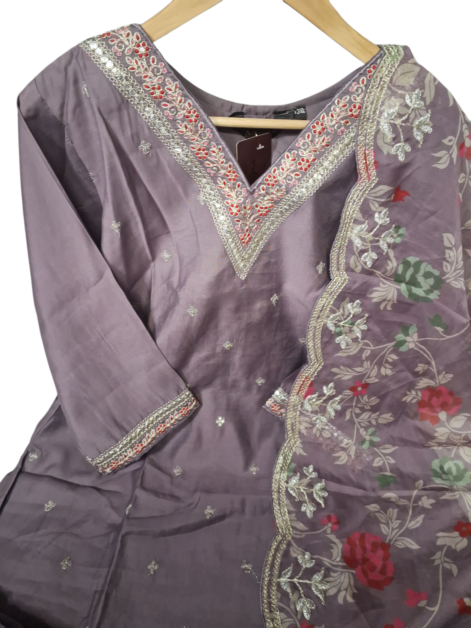 Elegant hand Embroidered Suit, size 46 and 50