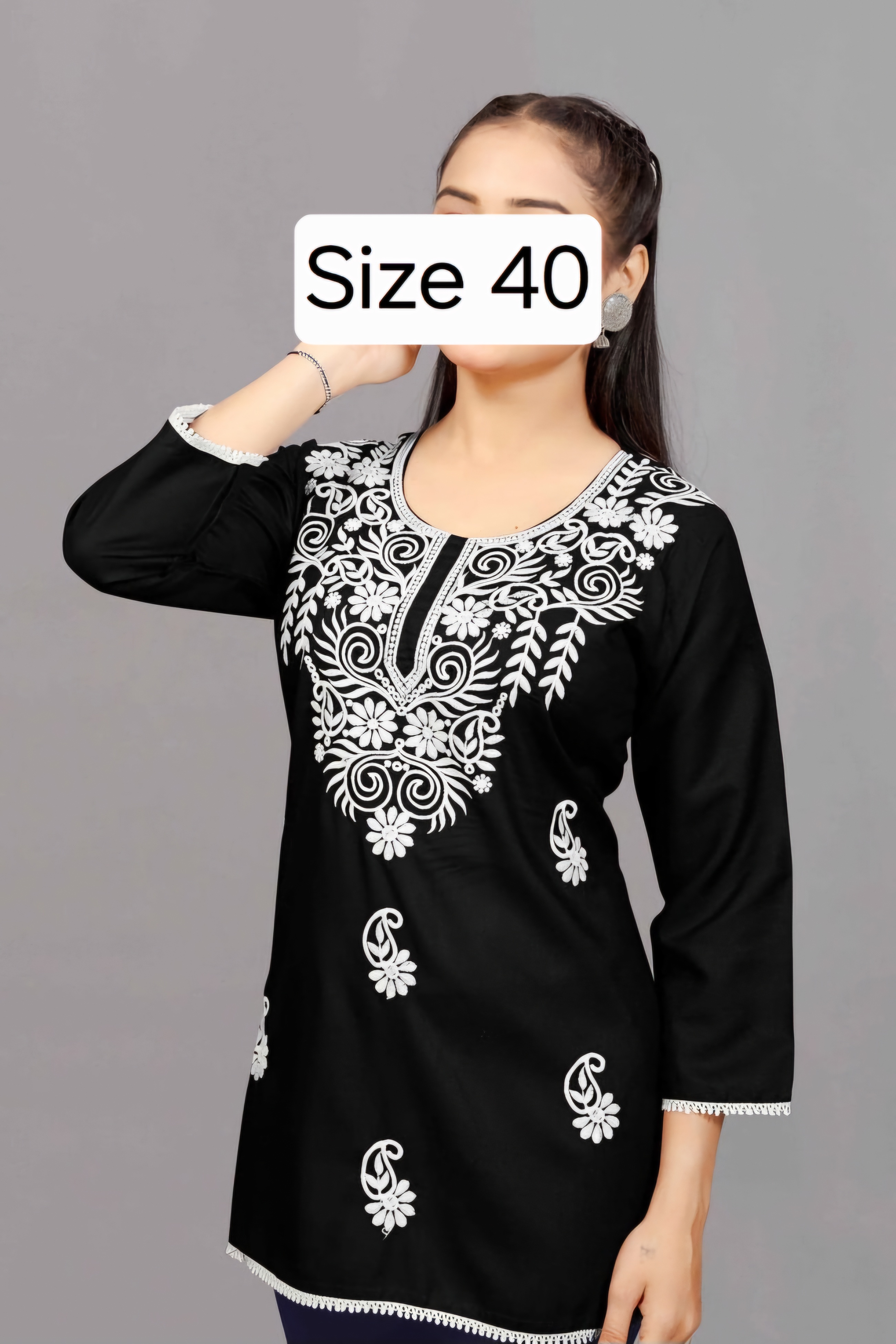 Embroidered Kurti Size 40