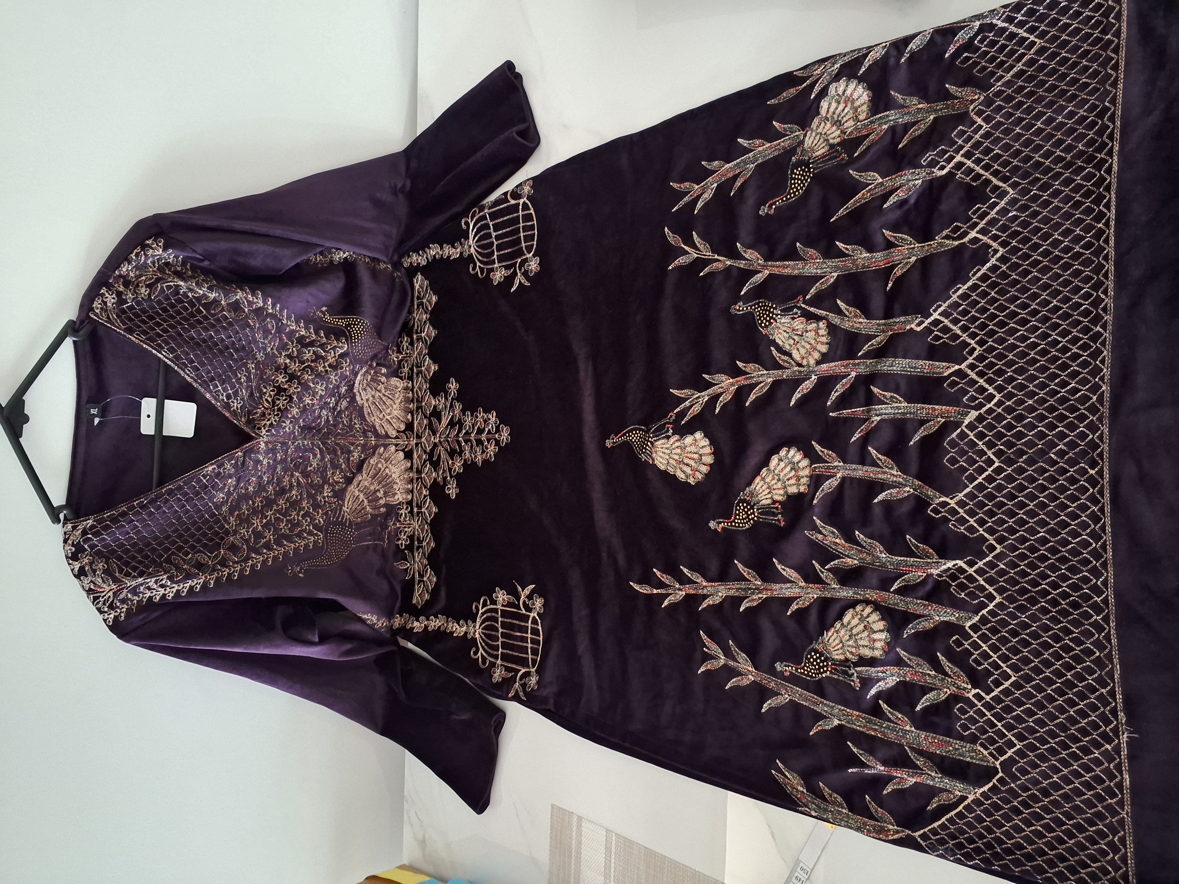 Heavy velvet suit, size 42 ready 