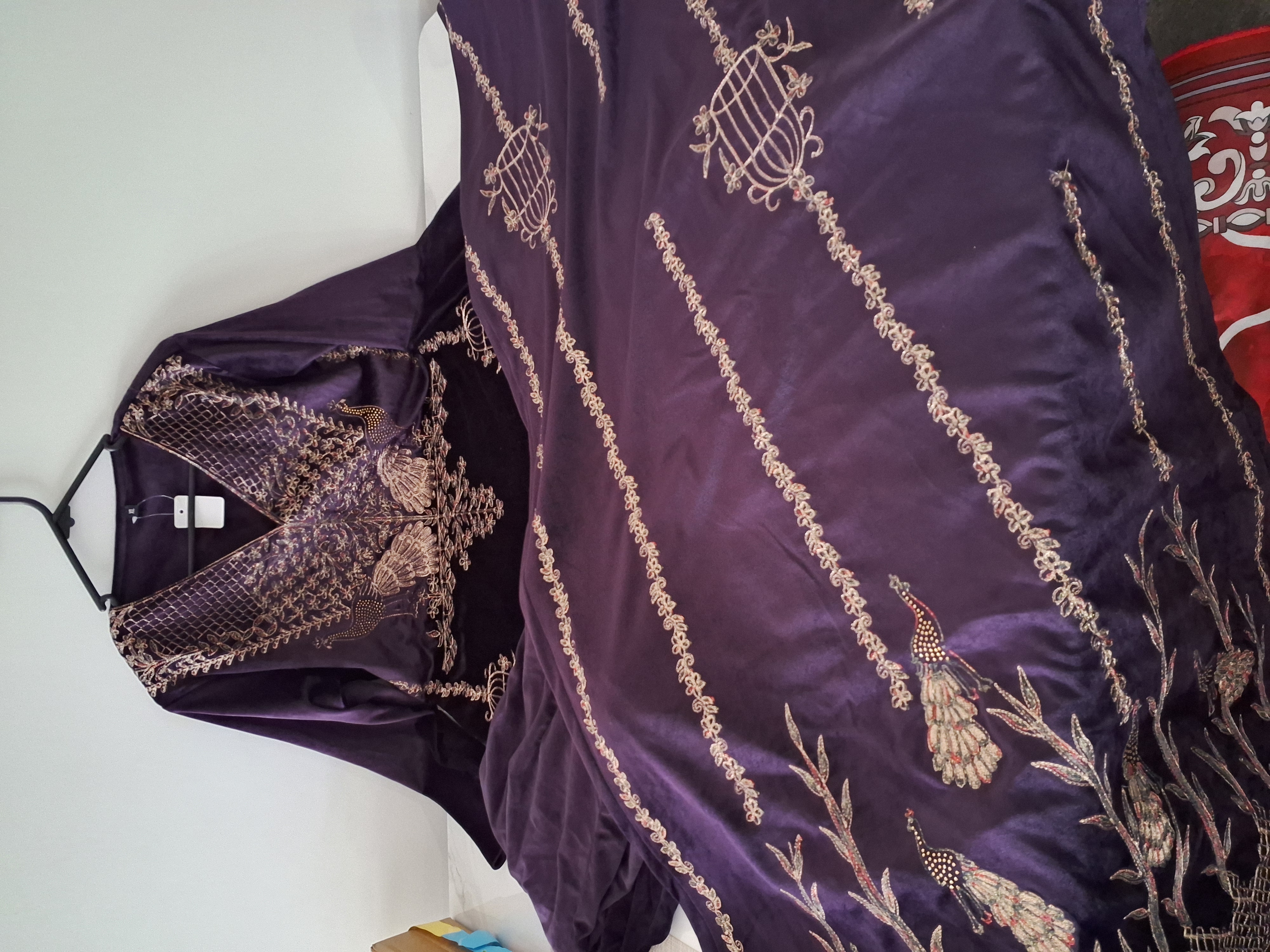 Heavy velvet suit, size 42 ready 