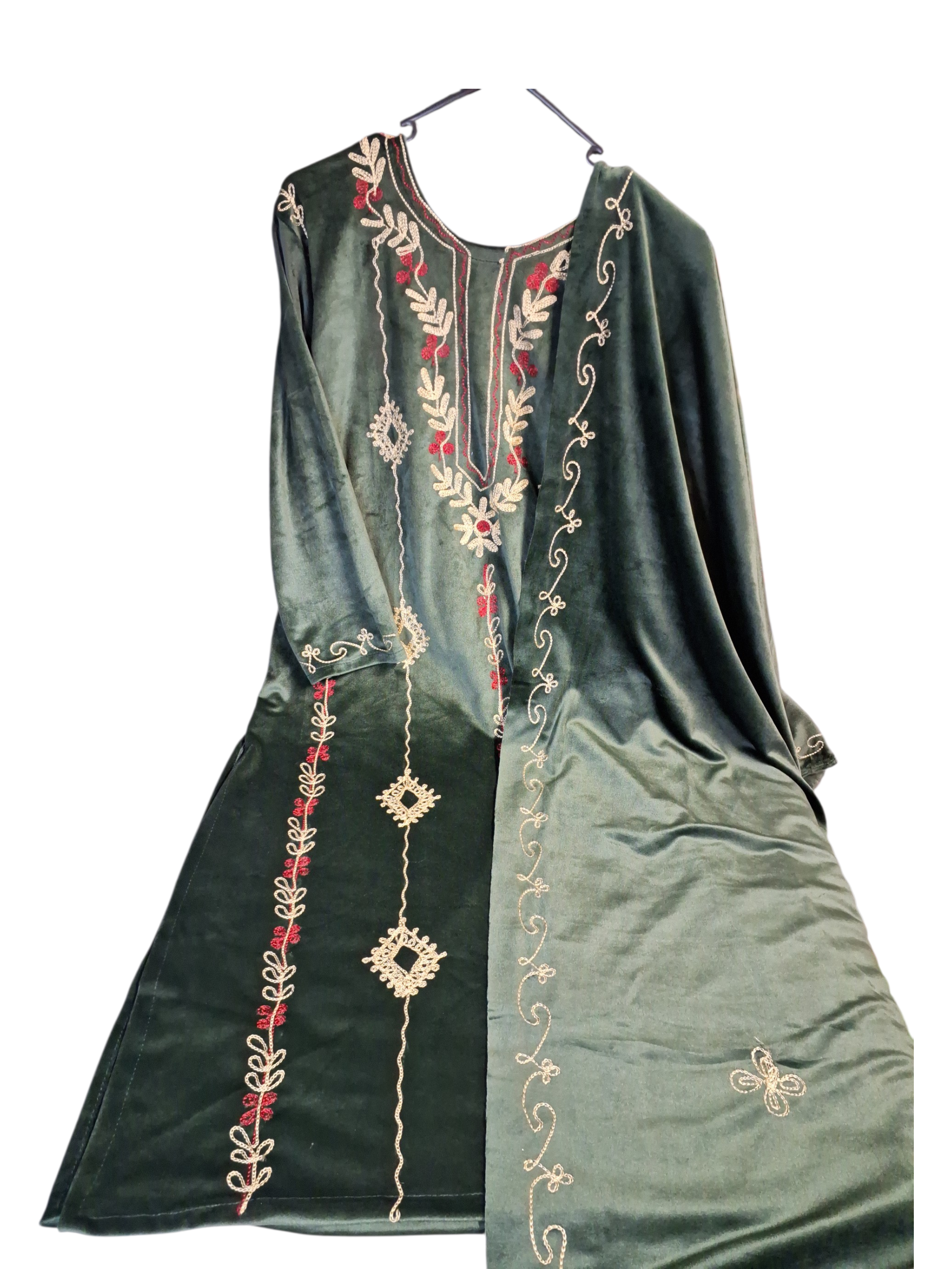 Embroidered velvet suit free size (42 and 44)