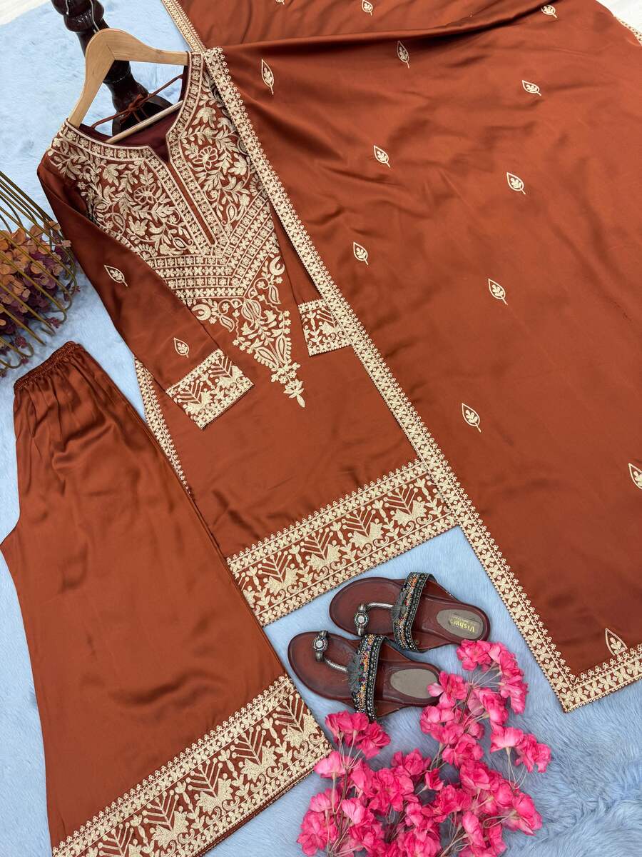 Brown Palazzo suit, size 38, 42 and 44