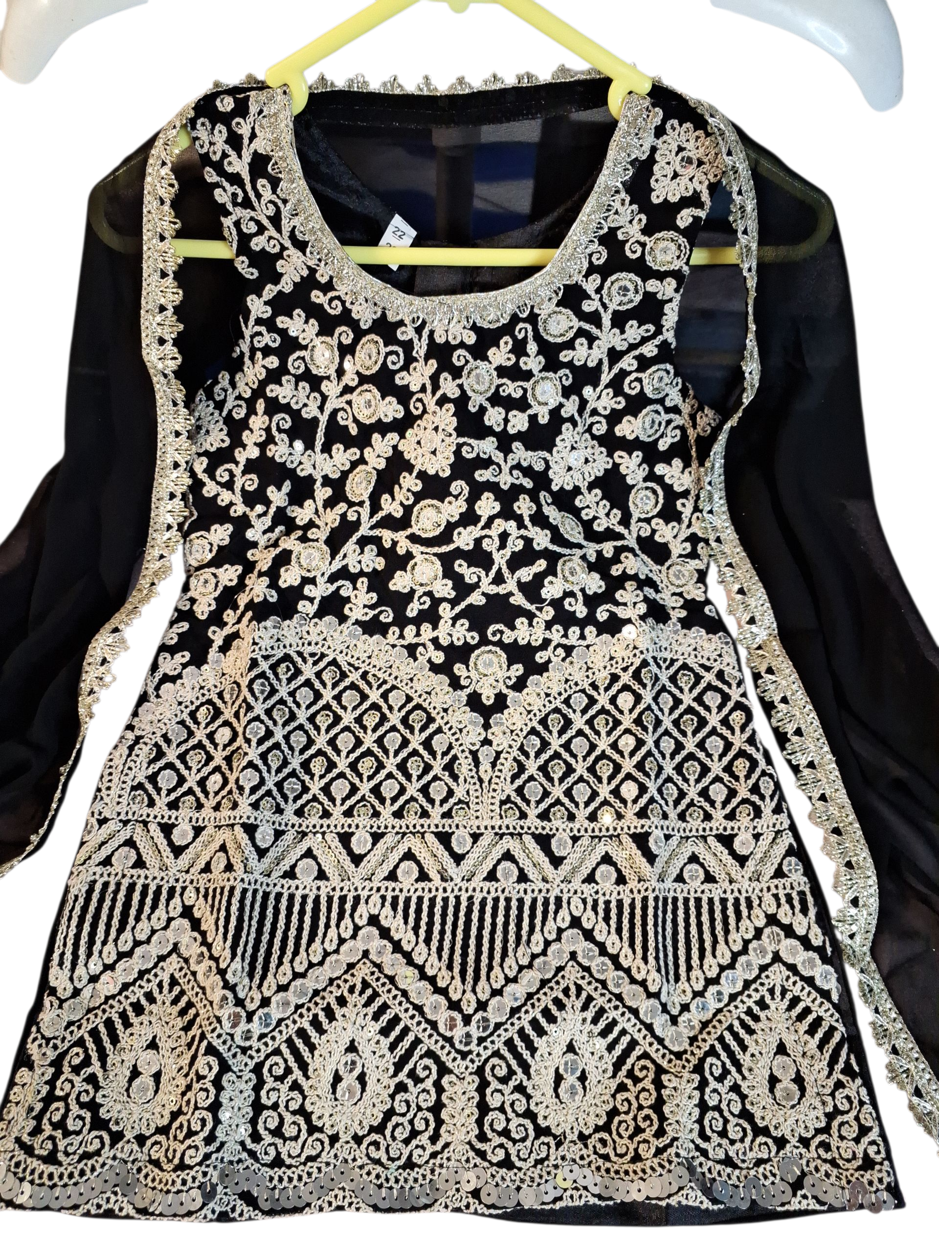 Black salwar suit, sizes 20, 22, 24, 26, 28, 30, 32, and 34
