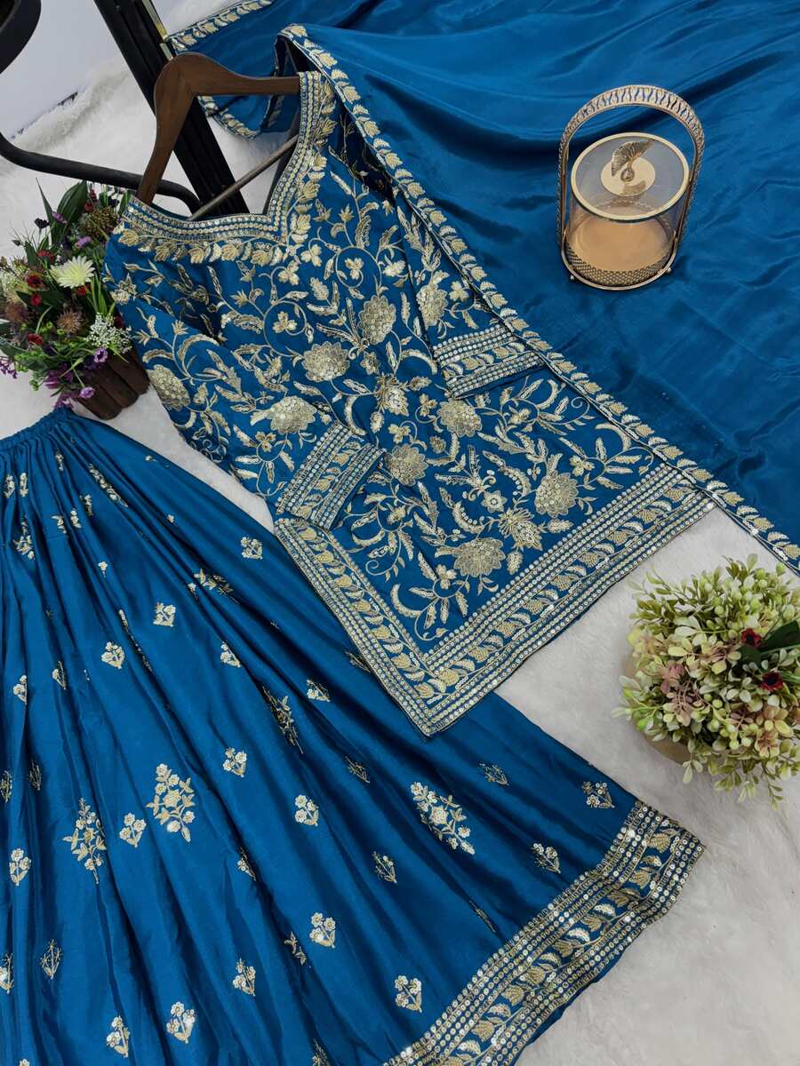 Chinon silk Palazzo suit, sizes 38, 40, 42 and 44 