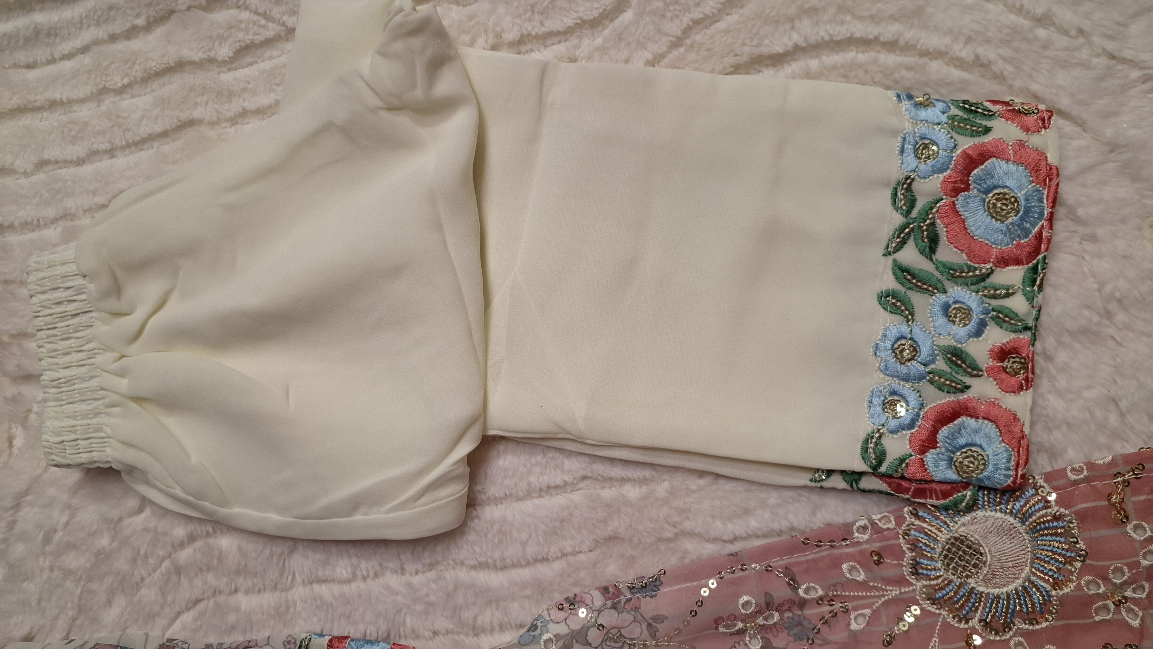 Elegant Off-White Floral Georgette Plazzo pant Suit size 24 and 26