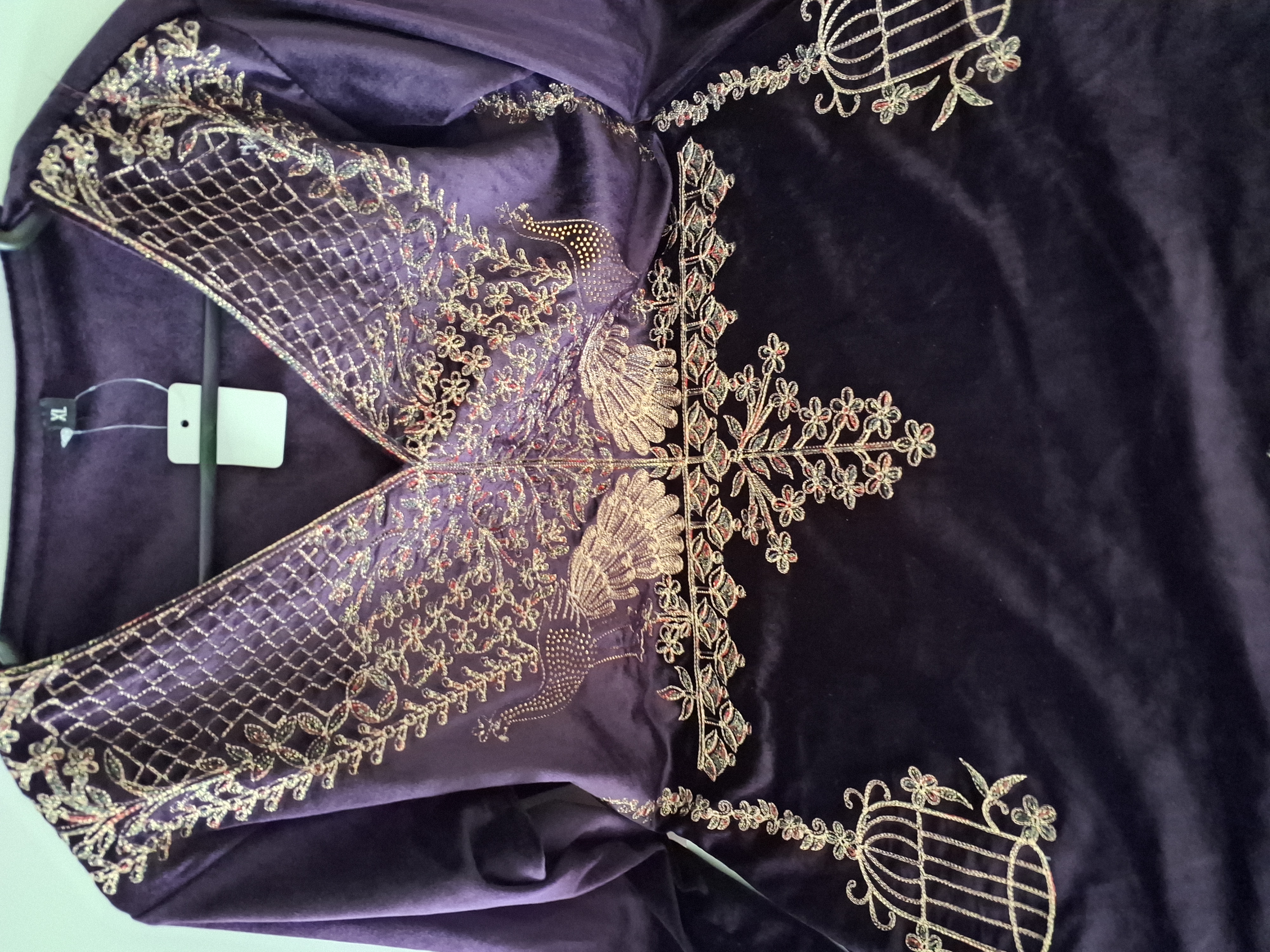 Heavy velvet suit, size 42 ready 