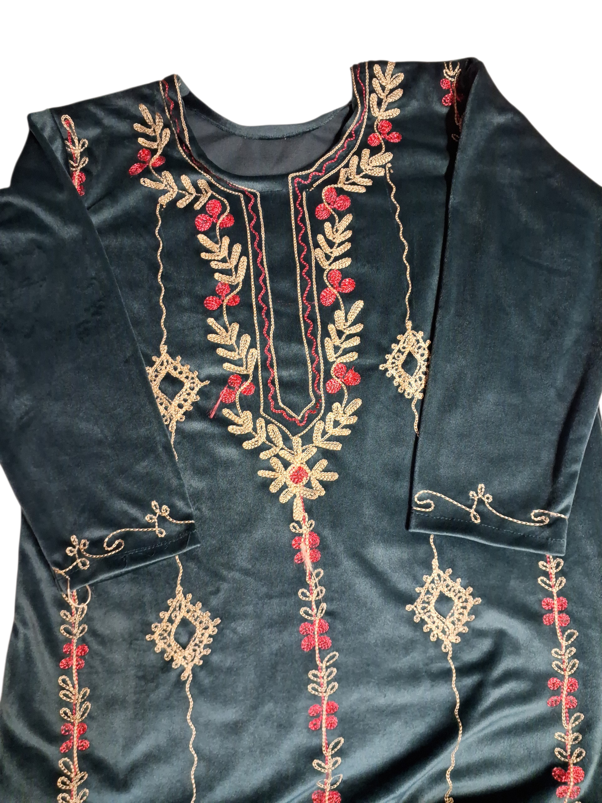 Embroidered velvet suit free size (42 and 44)