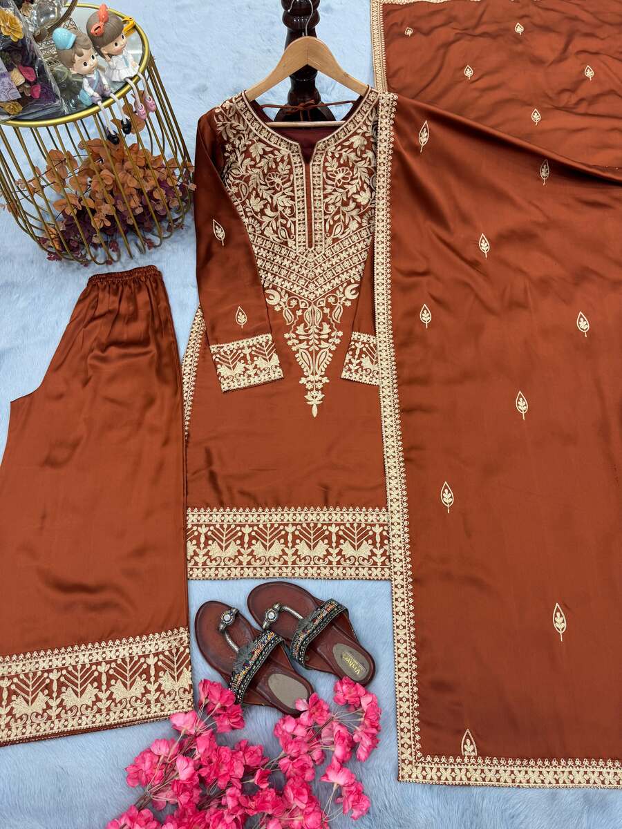 Brown Palazzo suit, size 38, 42 and 44